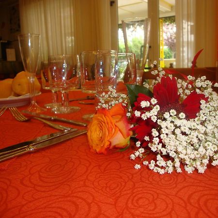 Hotel Graziana Riccione Extérieur photo