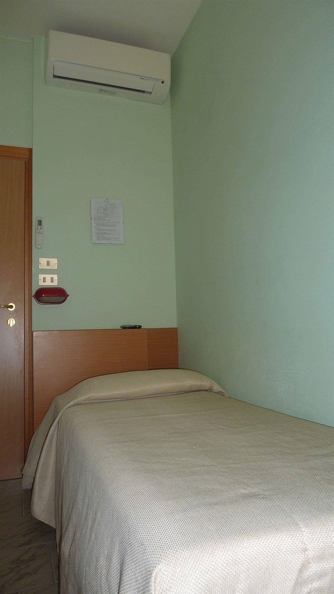 Hotel Graziana Riccione Extérieur photo