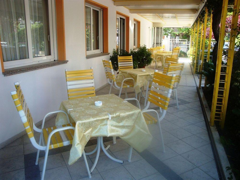 Hotel Graziana Riccione Extérieur photo